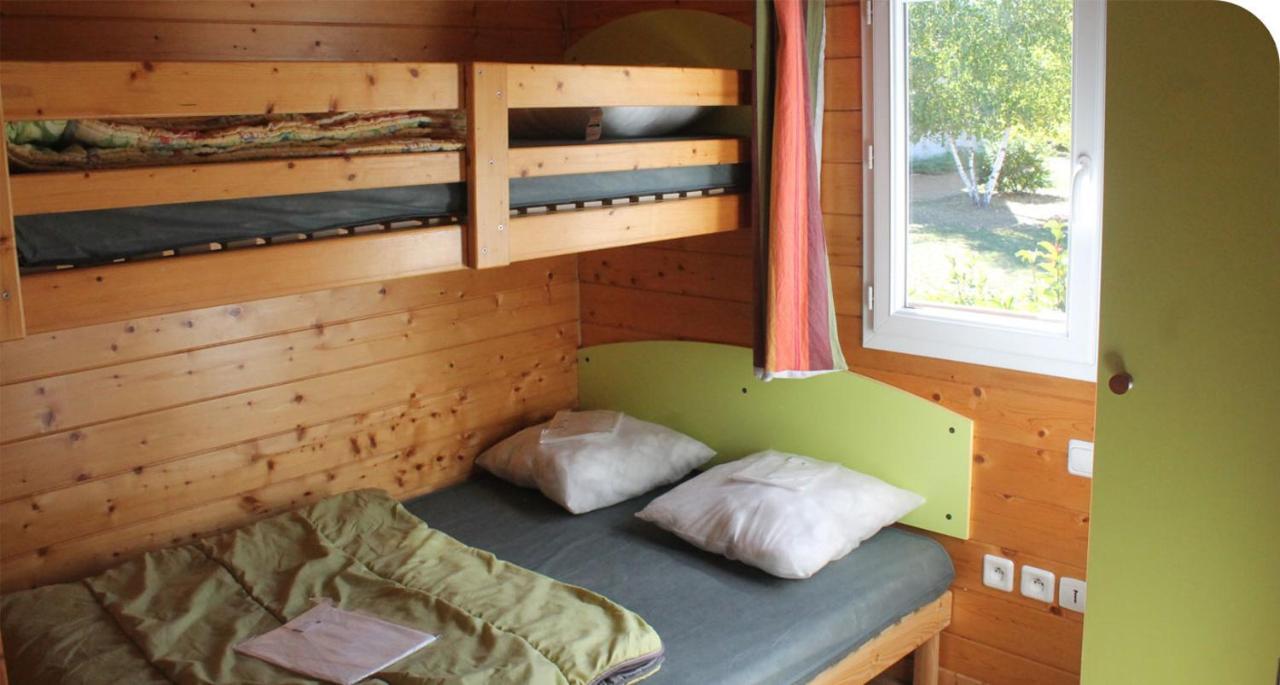 Camping Onlycamp Pierre & Sources Volvic Eksteriør bilde