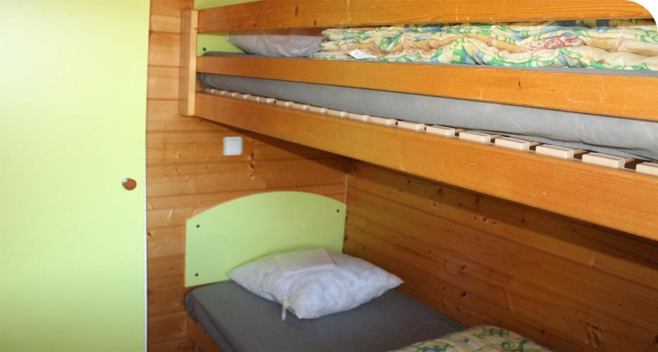 Camping Onlycamp Pierre & Sources Volvic Eksteriør bilde