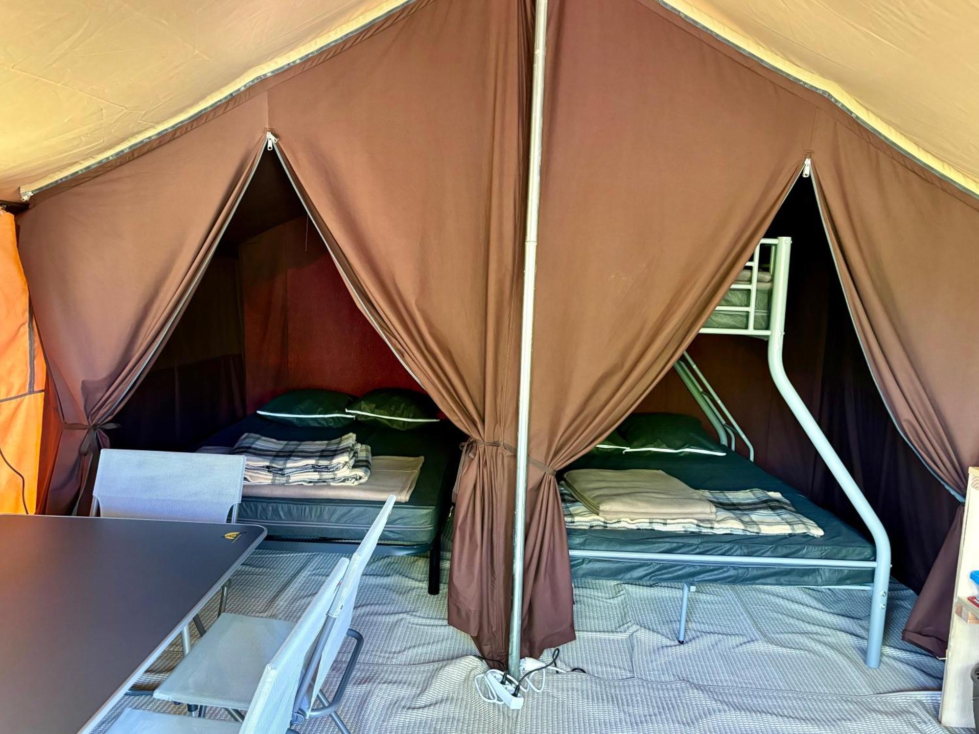 Camping Onlycamp Pierre & Sources Volvic Eksteriør bilde